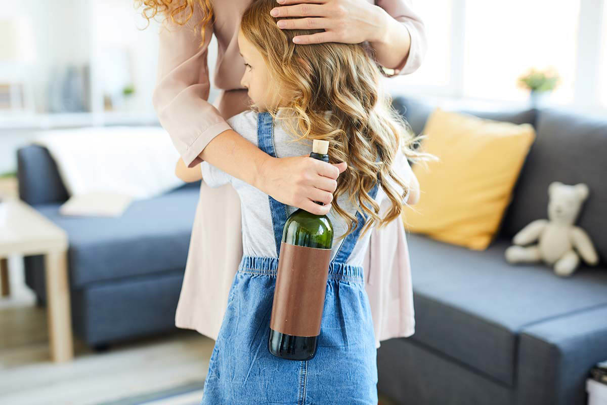 Signs Mom Is Drinking - Promises Behavioral Health